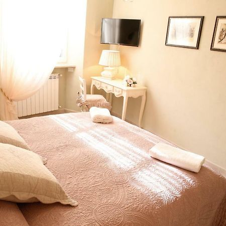 Luxury Apartment Residence La Fontana Лукка Екстер'єр фото